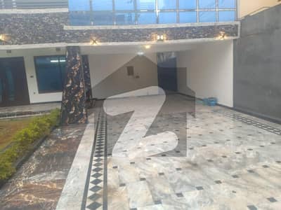 4500 Square Feet House In Hayatabad Phase 1 - E1 For Rent