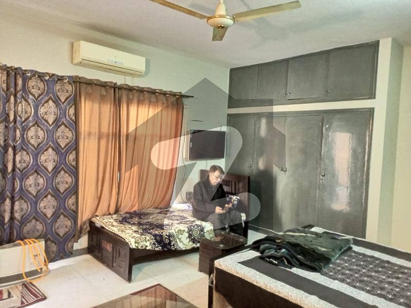 Fully Furnished Room Available For Rent In F-8 Fully Furnished Room Available For Rent In F-8