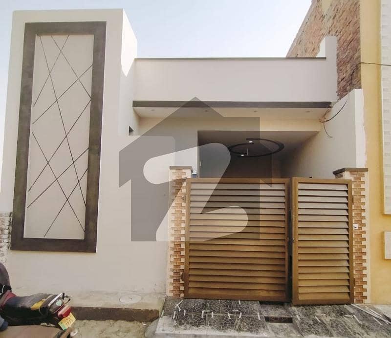 ایم اے جناح روڈ ملتان میں 2 کمروں کا 4 مرلہ مکان 50 لاکھ میں برائے فروخت۔