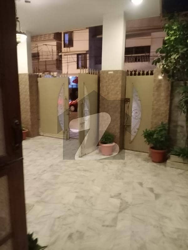 400 Yards Bungalow For Sale in GulistaneJauhar Block 3 Gulistane