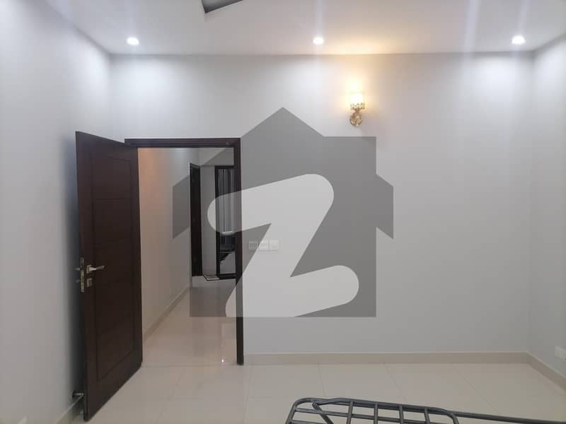 Good 2000 Square Feet Flat For rent In Clifton - Block 6