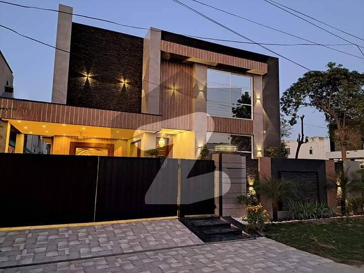 1 Kanal Modern And Lavish Corner House For Sale With Basement Hundred Percent Original Pics