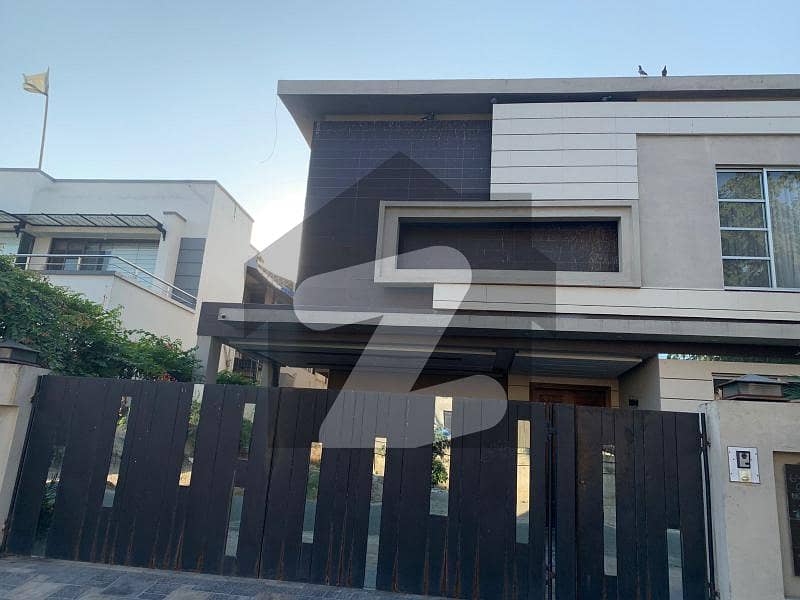One Kanal House Available For Rent In Dha Lahore