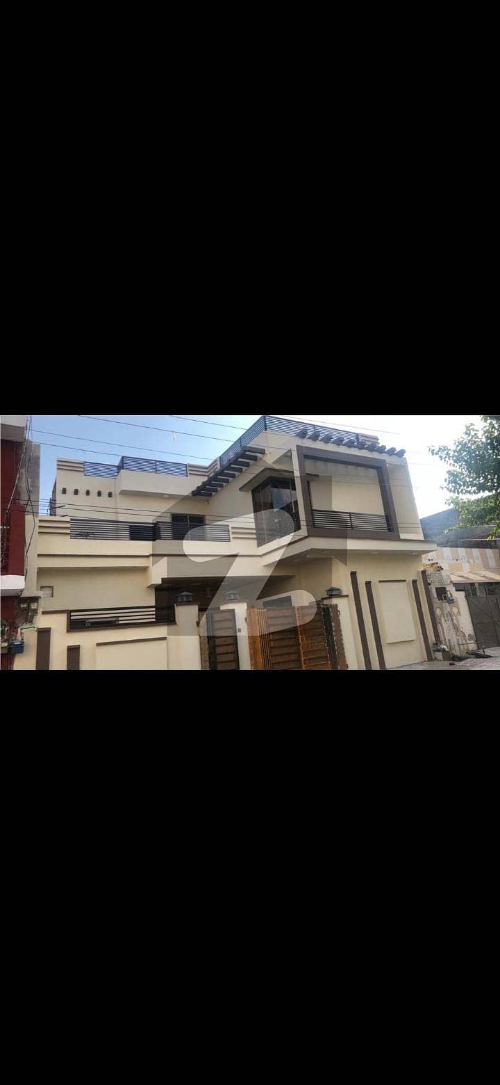 7.6 Marla House Situated In Cantt For sale