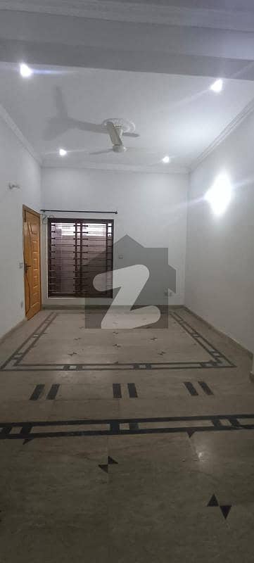ملٹری اکاؤنٹس ہاؤسنگ سوسائٹی لاہور میں 6 کمروں کا 8 مرلہ مکان 80 ہزار میں کرایہ پر دستیاب ہے۔