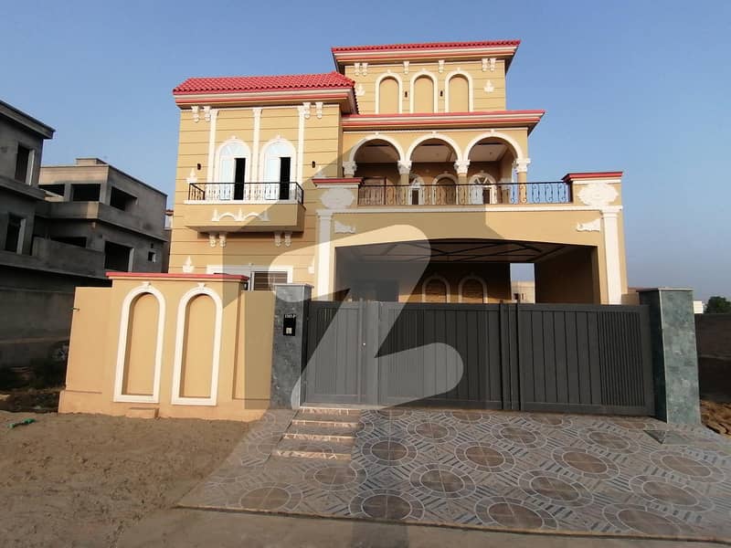 10 Marla House For sale In Multan
