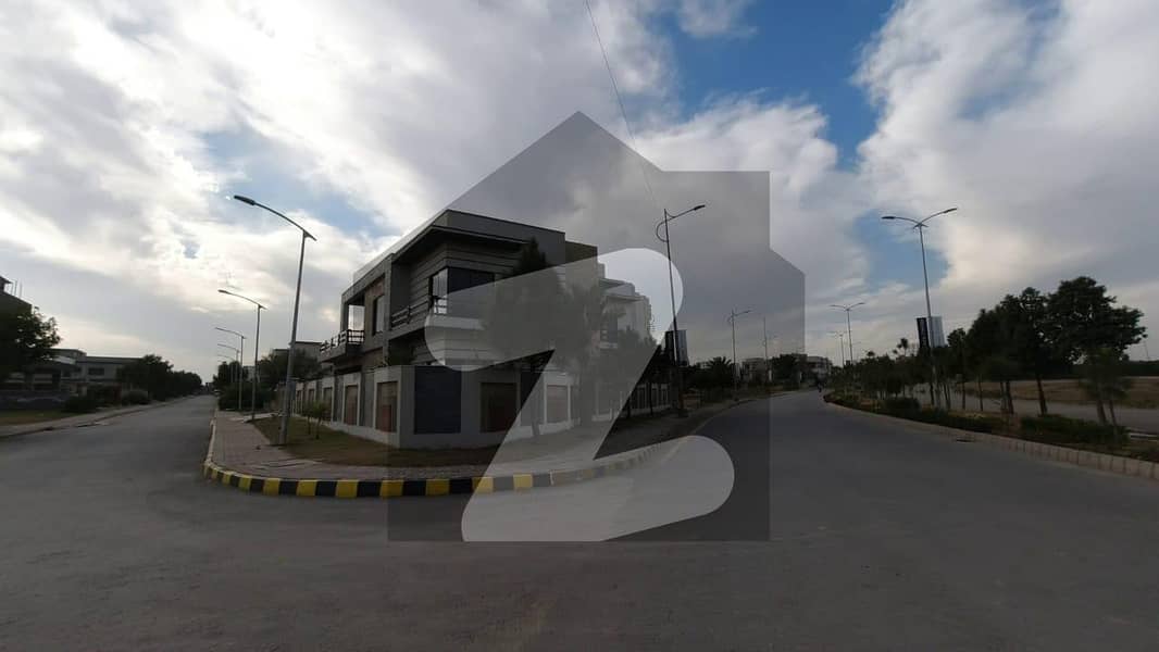 In Top City 1 - Block G 5 Marla Commercial Plot For sale