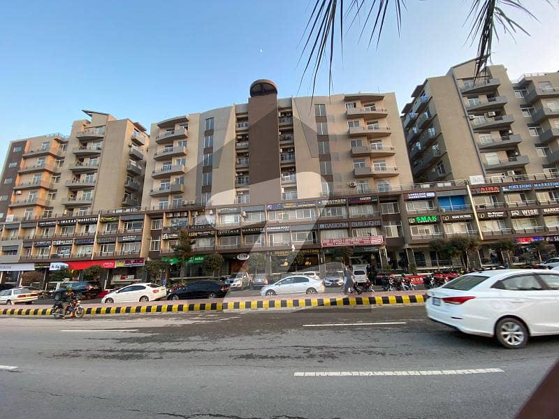 Apartment For Sale | Gulberg Greens | Luxus Mall & Residency Apartment For Sale | Gulberg Greens | Luxus Mall & Residency