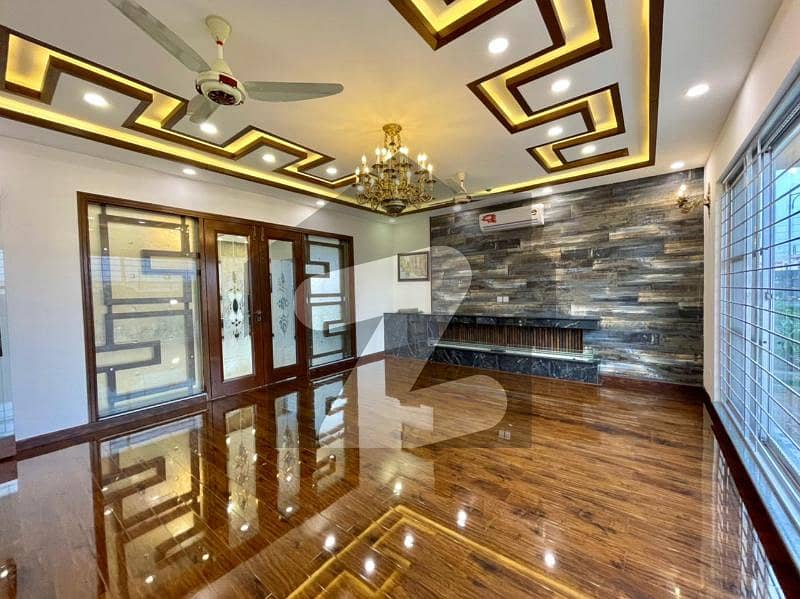 Brand New 1 Kanal Modern Designed Luxury Upper Portion Available For Rent In Dha Phase 6 Hot Location
