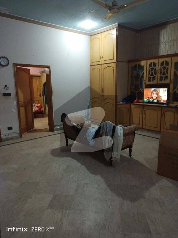 Modal Town Link Road Block C 3 Peco Road 8 Marla Single Storey 2 Bad