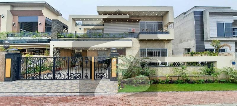 A Beautiful 1 Kanal House For Sale In Tulip Block Sector C Bahria Town Lahore