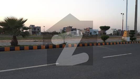 6.4 Marla Corner And Facing Park Plot For Sale At Main Boulevard In Phase 2 Diamond City Sialkot Near Cantt.
