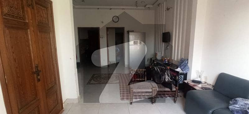 لیک سٹی رائیونڈ روڈ لاہور میں 3 کمروں کا 5 مرلہ مکان 60 ہزار میں کرایہ پر دستیاب ہے۔