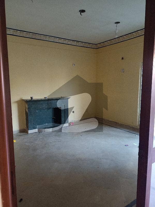 House For Rent Good Location 3 Bed Attached Washroom Tv Lounge Drawing Room Kitchen Car Porch