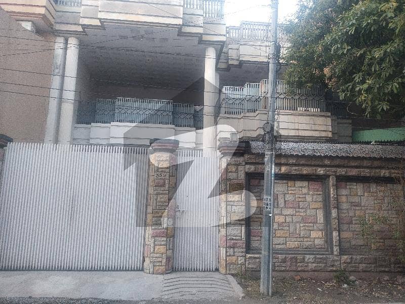 حیات آباد فیز 6 - ایف5 حیات آباد فیز 6 حیات آباد پشاور میں 6 کمروں کا 7 مرلہ مکان 2.9 کروڑ میں برائے فروخت۔