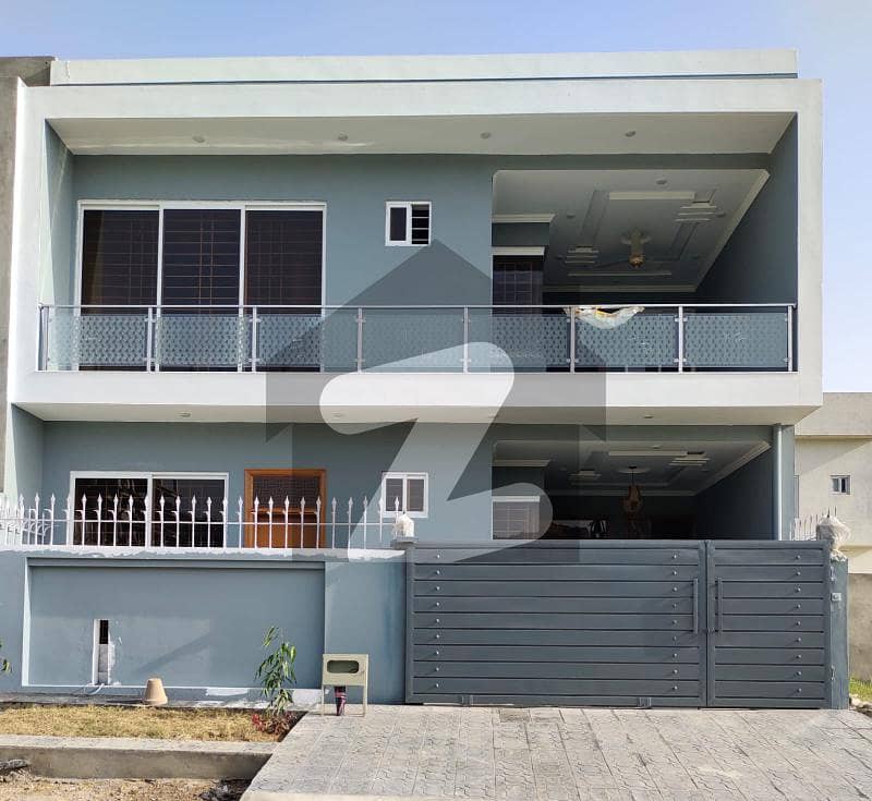 30x60 House for Sale in FMC B-17