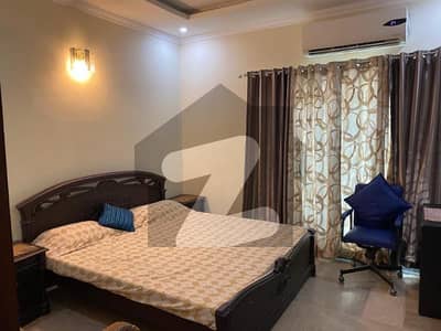 1125 Square Feet Room For Rent In Dha Phase 5 - Block B Lahore