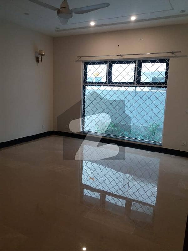 ONE KANAL BRAND HOUSE FOR RENT IN DHA PHASE 7 T BLOCK