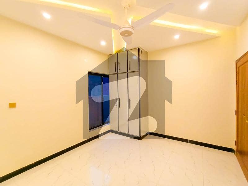 7 Marla House For Sale In Umer Block, Phase 8, Bahria Town, Rawalpindi.
