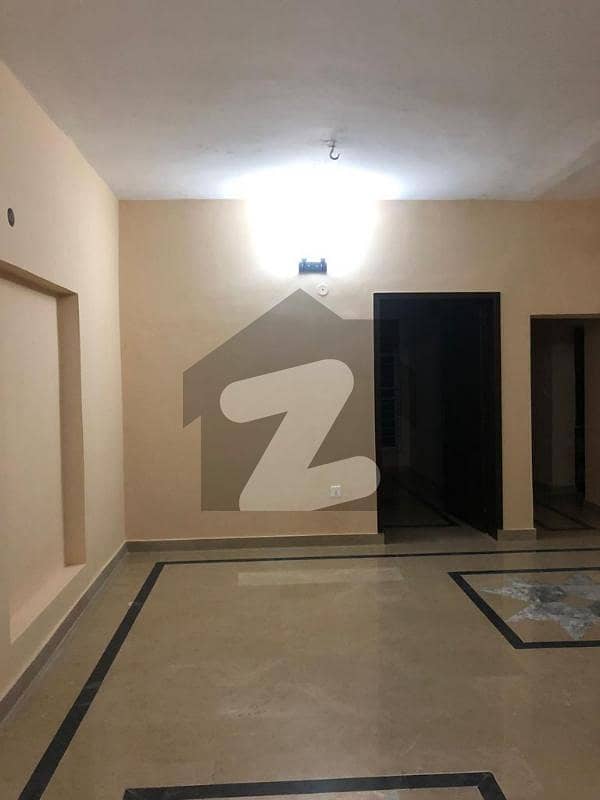 ماڈل ٹاؤن ۔ بلاک ای ماڈل ٹاؤن لاہور میں 5 کمروں کا 1 کنال مکان 5.5 کروڑ میں برائے فروخت۔