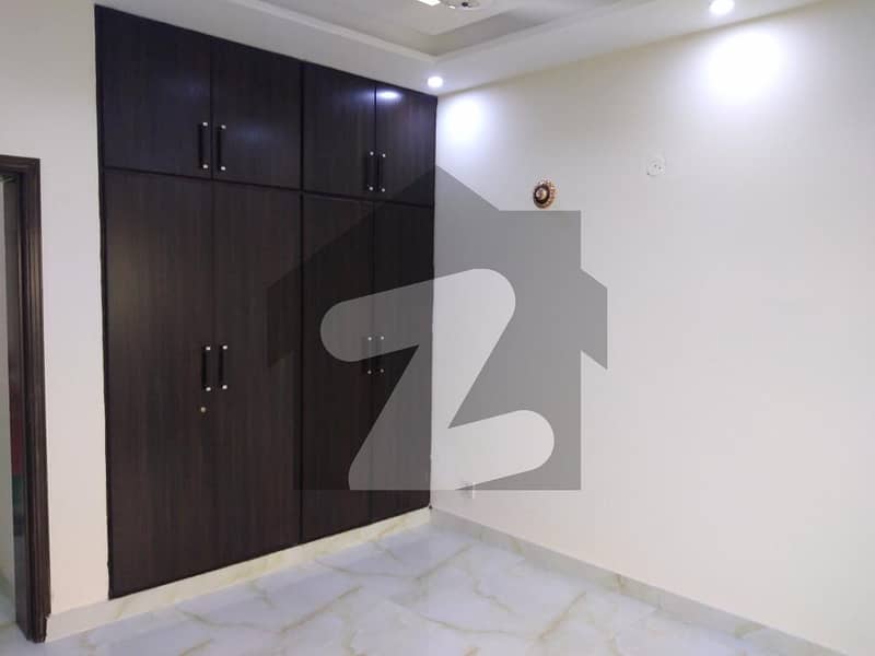 امپیریل گارڈن ہومز پیراگون سٹی لاہور میں 3 کمروں کا 6 مرلہ مکان 1.88 کروڑ میں برائے فروخت۔