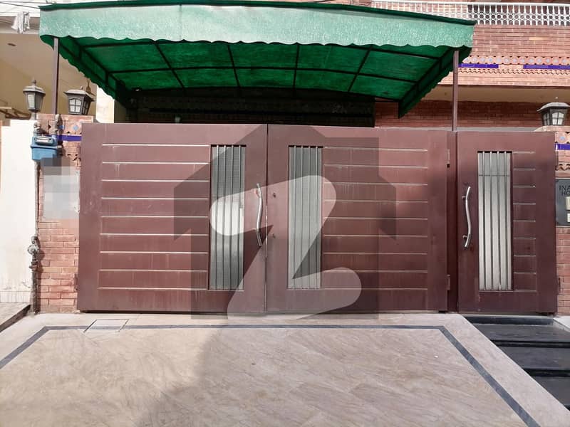 Centrally Located Upper Portion Available In Allama Iqbal Town - Raza Block For rent
