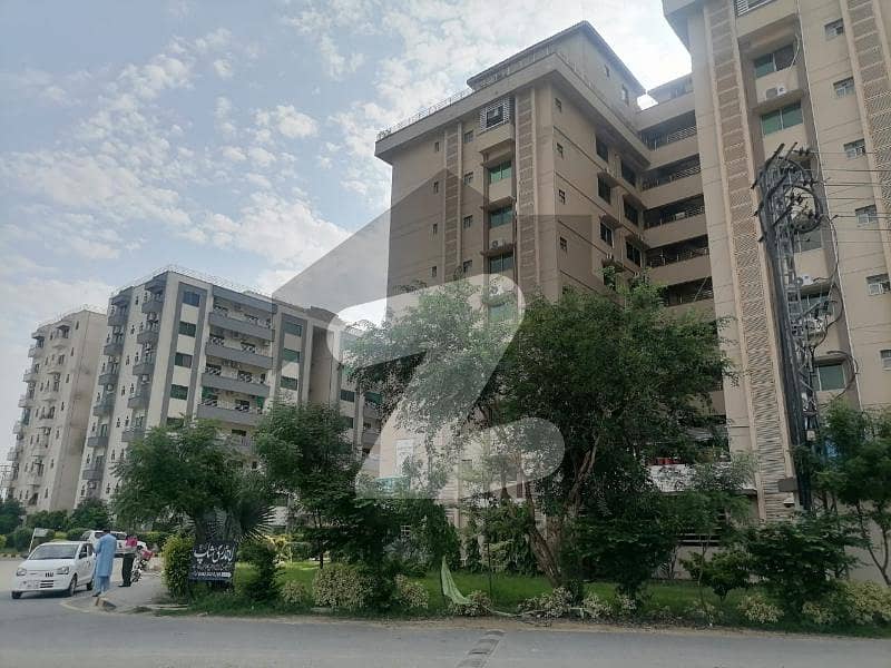 Ground Floor 3 Beds Excellent Location Apartment for Sale in Askari 11