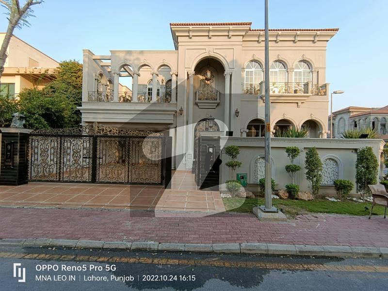 Vv I P 21 Marla House For Sale In Gulbahar Block Sector C Bahria Town