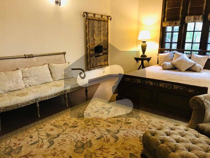 ٹیک سوسائٹی لاہور میں 6 کمروں کا 1.5 کنال مکان 4.1 لاکھ میں کرایہ پر دستیاب ہے۔