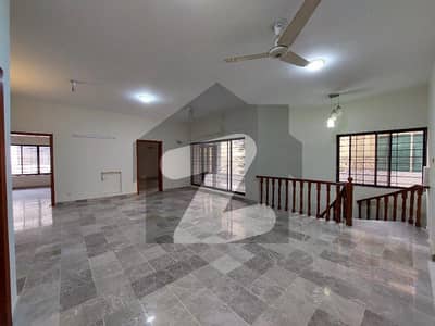 Margalla Road 6 Bed House Green Belt Facing in F-11 For Sale