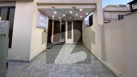 M Block 5 Marla Double Unit House Available for Rent