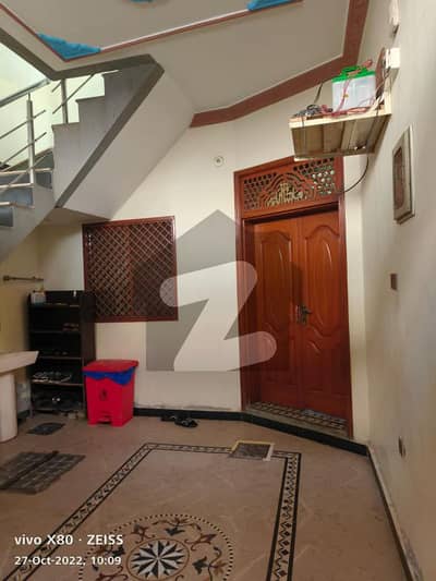 صادق آباد راولپنڈی میں 7 کمروں کا 5 مرلہ مکان 2.2 کروڑ میں برائے فروخت۔