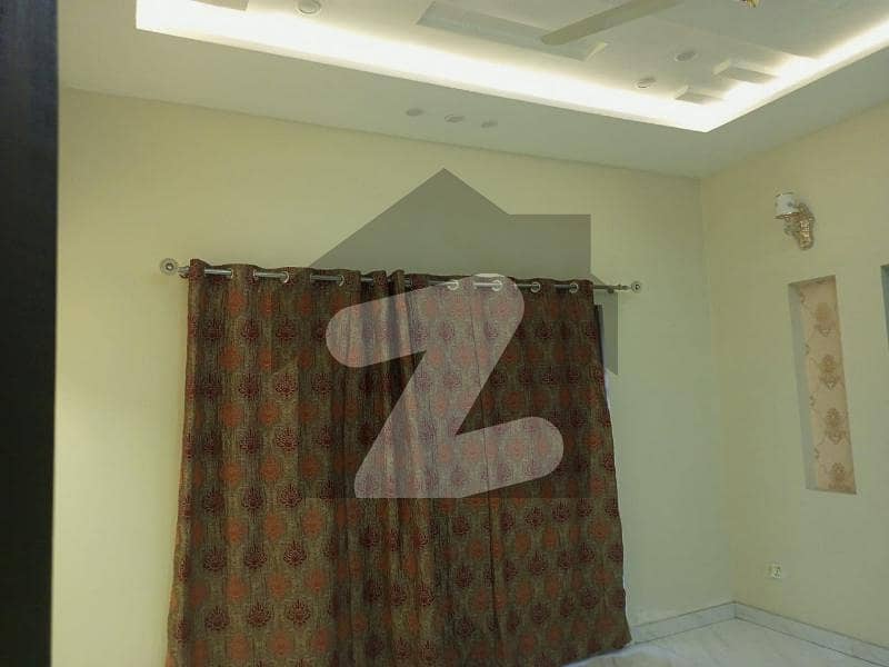 جوہر ٹاؤن فیز 2 - بلاک کے جوہر ٹاؤن فیز 2 جوہر ٹاؤن لاہور میں 3 کمروں کا 5 مرلہ بالائی پورشن 35 ہزار میں کرایہ پر دستیاب ہے۔