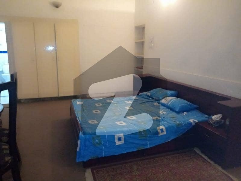 Furnished Bed Room Studio On Rent In Main Cantt In 1 Kanal House