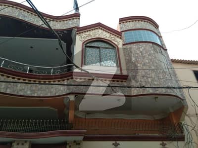 عباس ٹاؤن گلستانِ جوہر کراچی میں 4 کمروں کا 8 مرلہ مکان 2.7 کروڑ میں برائے فروخت۔