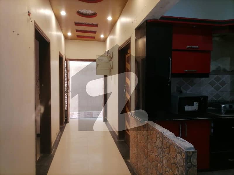 A Centrally Located Room Is Available For rent In Karachi