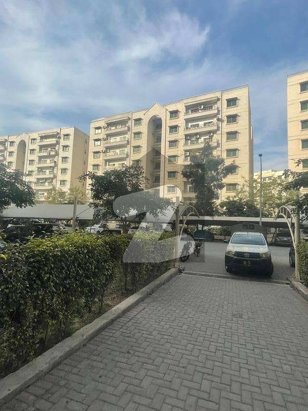 7th Floor 3 Beds with Gas Ideal Location Apartment for Sale in Askari 11