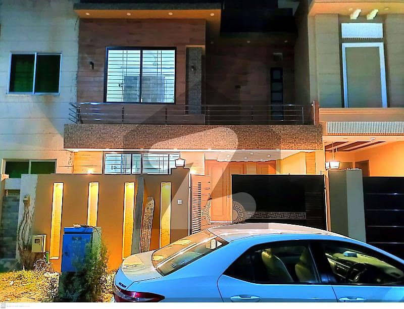 5 Marla Beautiful House For Sale In Paragon City Lahore With Gas