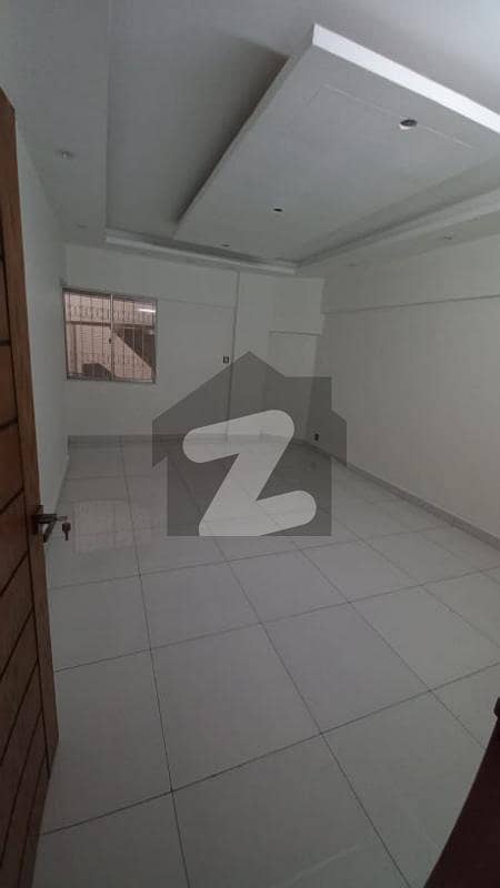 3 bed Dd Centrum Apartment With Lucky One Mall Main Rashid Minhas Road