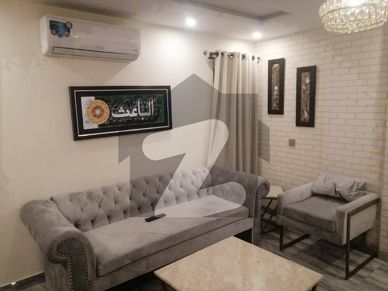 بحریہ ٹاؤن سیکٹر سی بحریہ ٹاؤن لاہور میں 1 کمرے کا 3 مرلہ فلیٹ 50 ہزار میں کرایہ پر دستیاب ہے۔