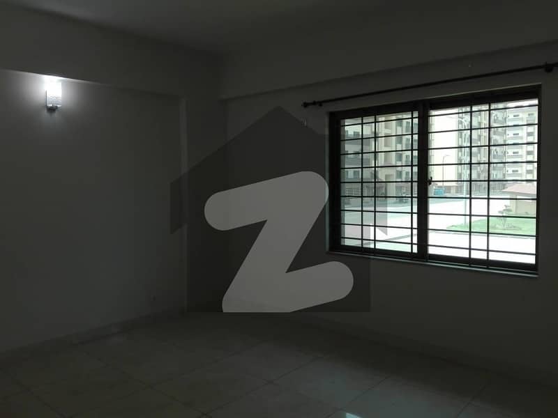 675 Square Feet Flat Available For Sale In Kings Town, Lahore