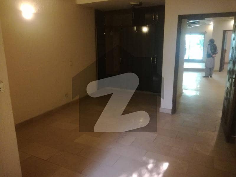 7 Marla Ground Floor For Rent In Rehman Gardens Near Dha Phase 1