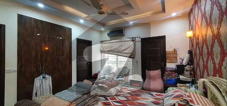 پاک عرب ہاؤسنگ سوسائٹی لاہور میں 3 کمروں کا 10 مرلہ بالائی پورشن 70 ہزار میں کرایہ پر دستیاب ہے۔