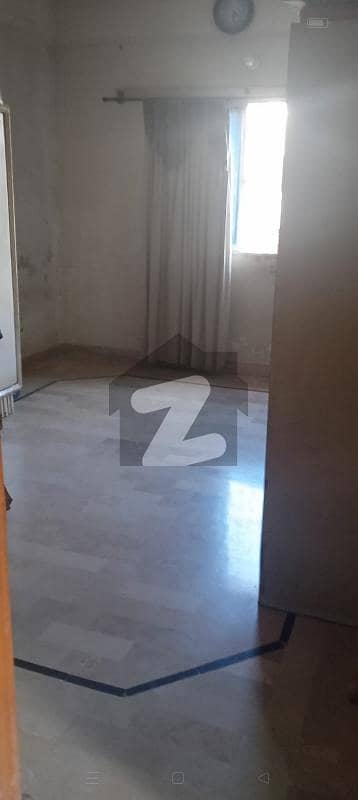 عزیز آباد گلبرگ ٹاؤن کراچی میں 2 کمروں کا 2 مرلہ فلیٹ 50 لاکھ میں برائے فروخت۔