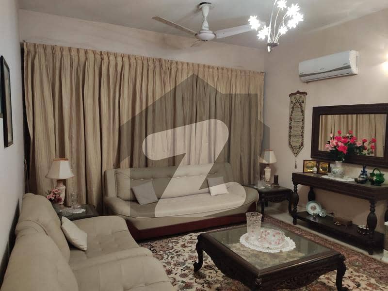 عسکری 3 راولپنڈی میں 3 کمروں کا 11 مرلہ فلیٹ 3.1 کروڑ میں برائے فروخت۔