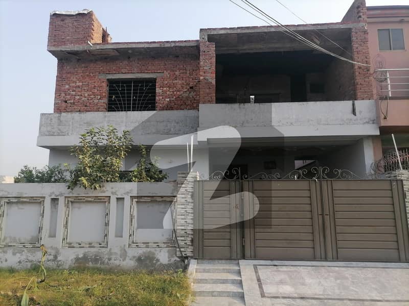 10 Marla House In Ferozepur Road For sale At Good Location