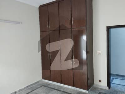 2.5 Marla Flat For Rent Dawood Residency