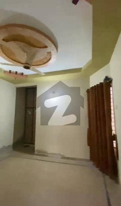 زکریا ٹاؤن ملتان میں 3 کمروں کا 5 مرلہ مکان 28 ہزار میں کرایہ پر دستیاب ہے۔