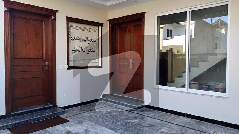 گلبرگ ریزیڈنشیا گلبرگ اسلام آباد میں 4 کمروں کا 7 مرلہ مکان 3.1 کروڑ میں برائے فروخت۔