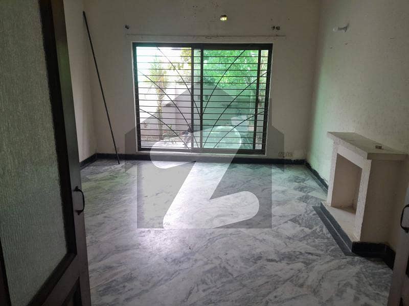 10 Marla Lower Portion House for Rent in Punjab Co-operative Housing Society Lahore